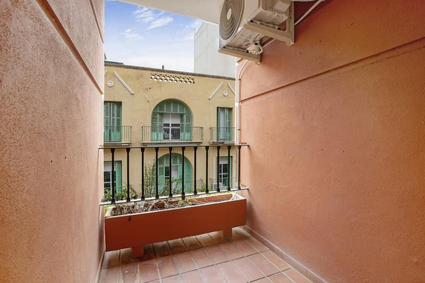 Exclusive Malagueta Beach Apartment Malaga Exterior photo